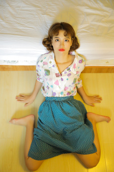女房客